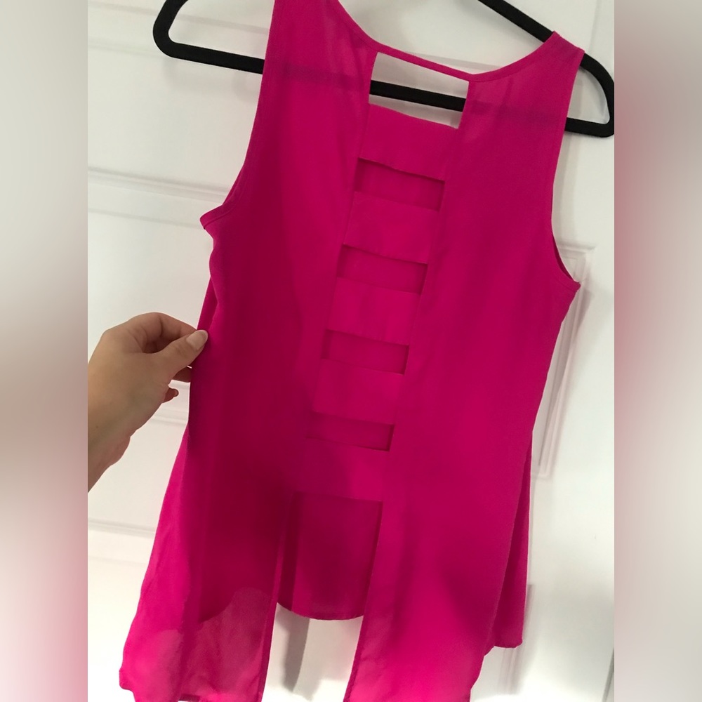 FREE with any purchase! Express size S small open Back top tank magneta pink